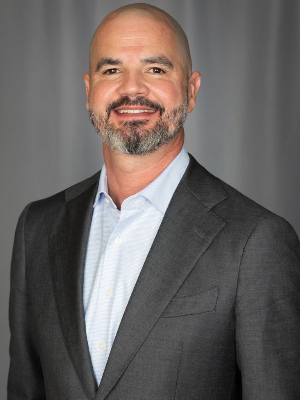Copy of Employee Headshot (1036 x 1600 px) (600 x 800 px) (1)